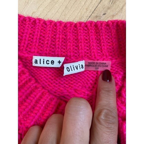 ALICE + Olivia BNWOT Womens "Lennie" Cable Sweater Mini Dress Small Bright Pink - Picture 6 of 8